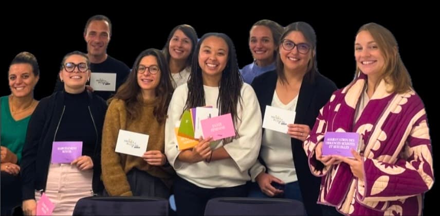 Structure et construction collective symbolisant la coopération